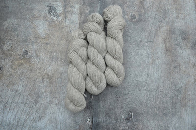 undyed yarn - Welsh yarn alpaca 4 ply