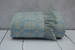 Welsh Blankets hand woven in the Caernarfon pattern design - Brianne