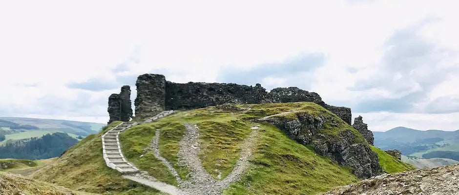 Myfanwy  - Myfanwy Lyrics. Castell Dinas Bran