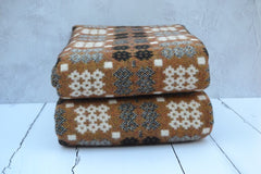 Welsh Blanket Patterns - Pontfaen blanket