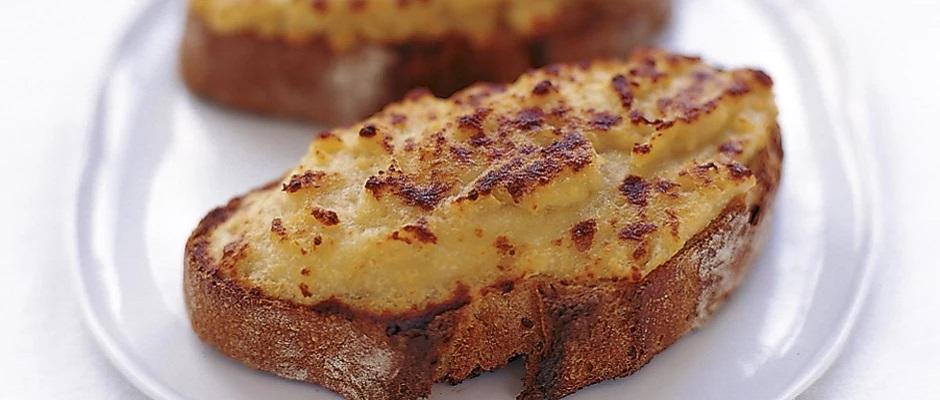 What is Welsh Rarebit - Welsh Rarebit Recipe - how do you cook it?