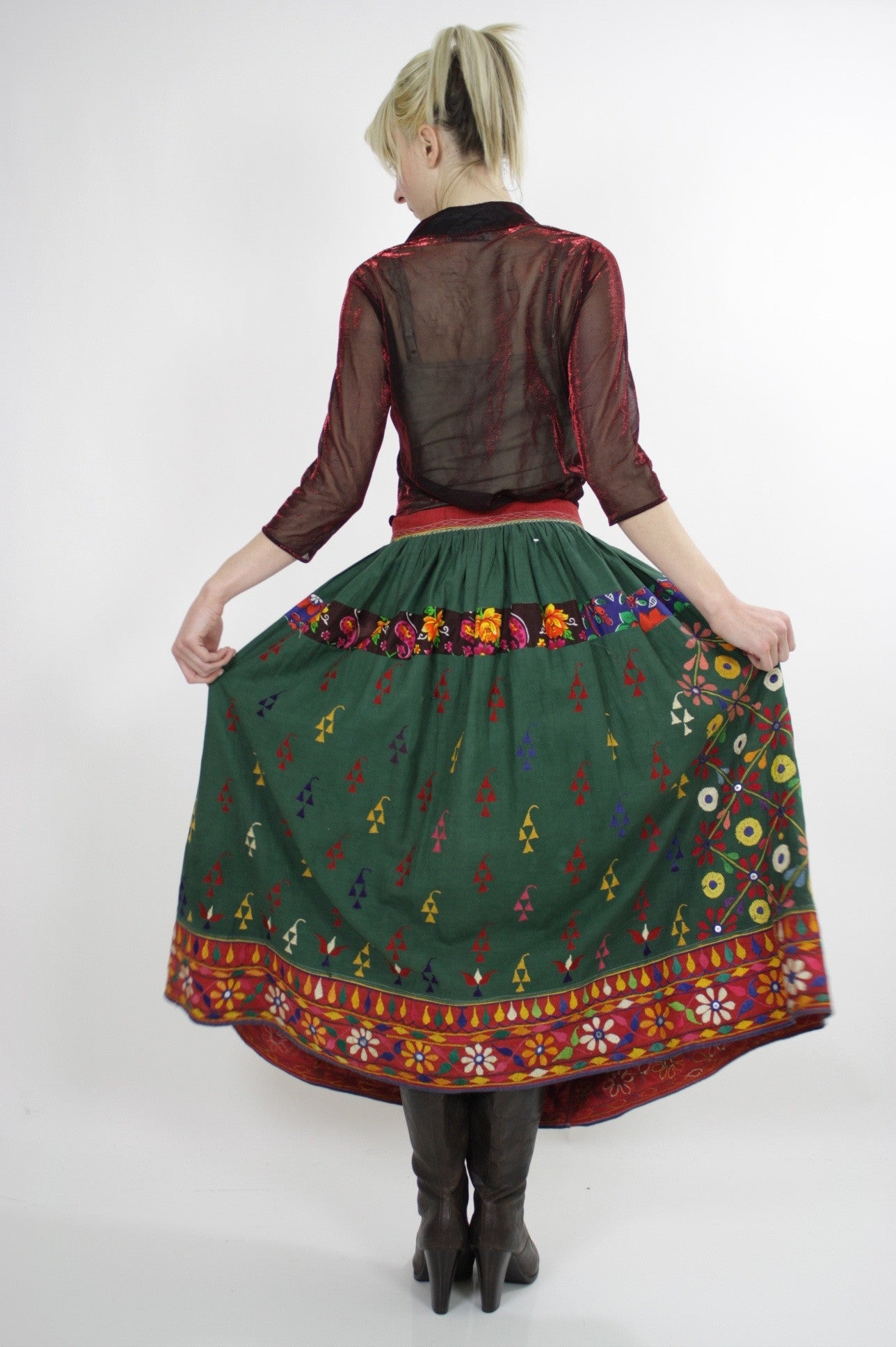 Vintage 70s Embroidered Hippie India Mirror skirt - shabbybabe