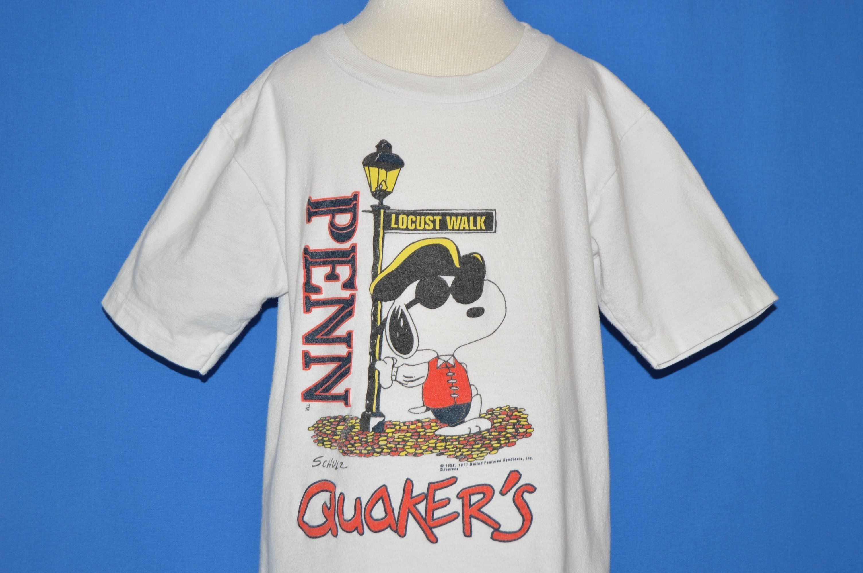 90s U Penn Quakers Snoopy Joe Cool T Shirt Youth Small The Captains Vintage