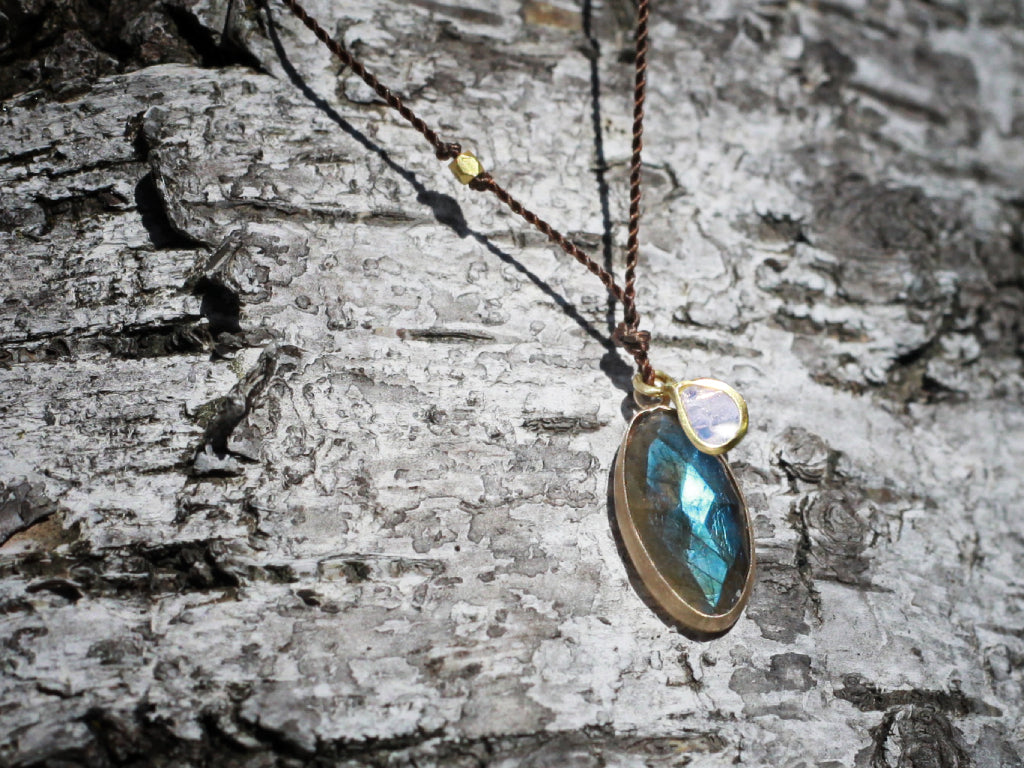 Labradorite + Diamond Slice 18k Gold Drop Necklace