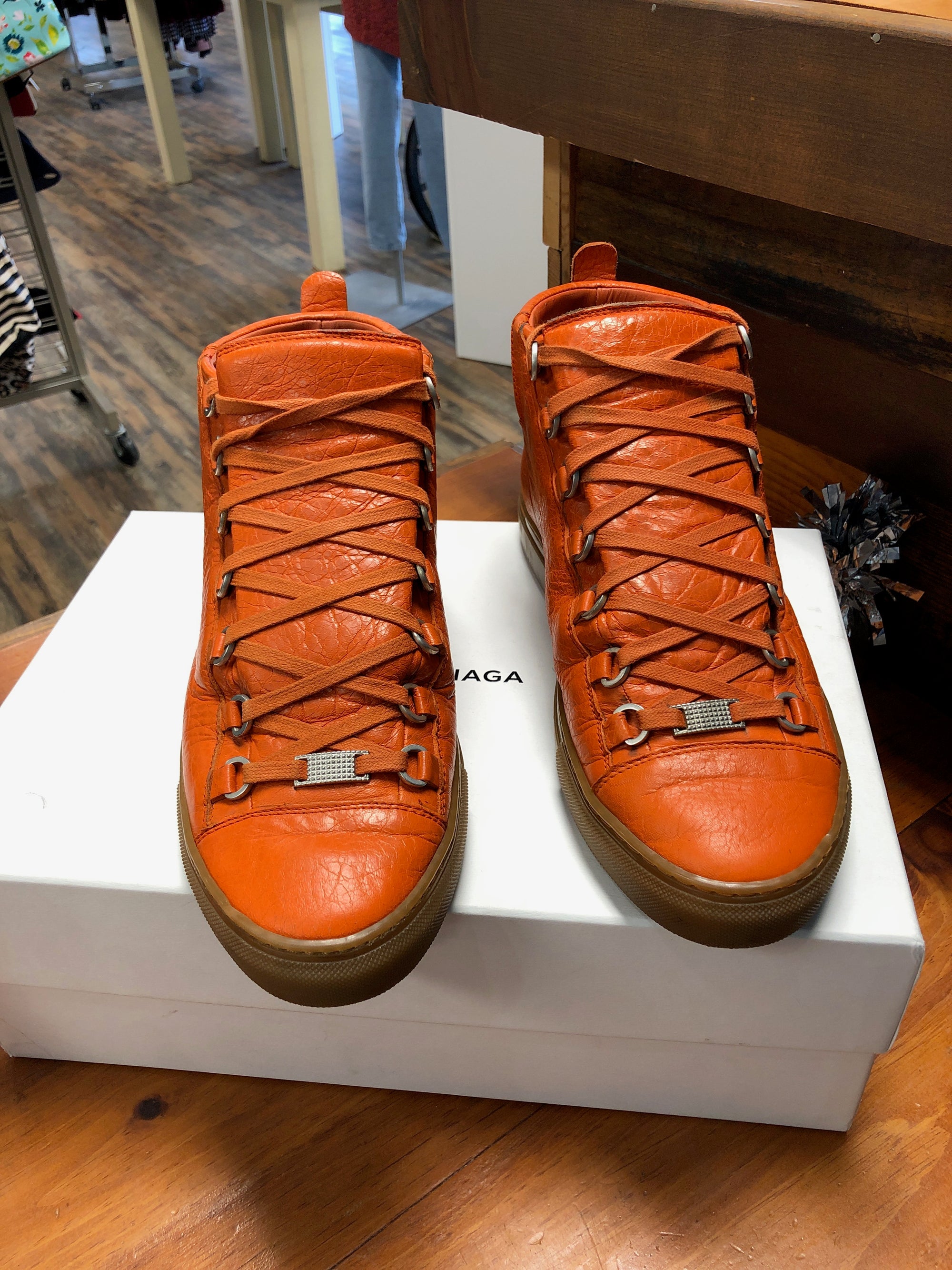 balenciaga arena high orange