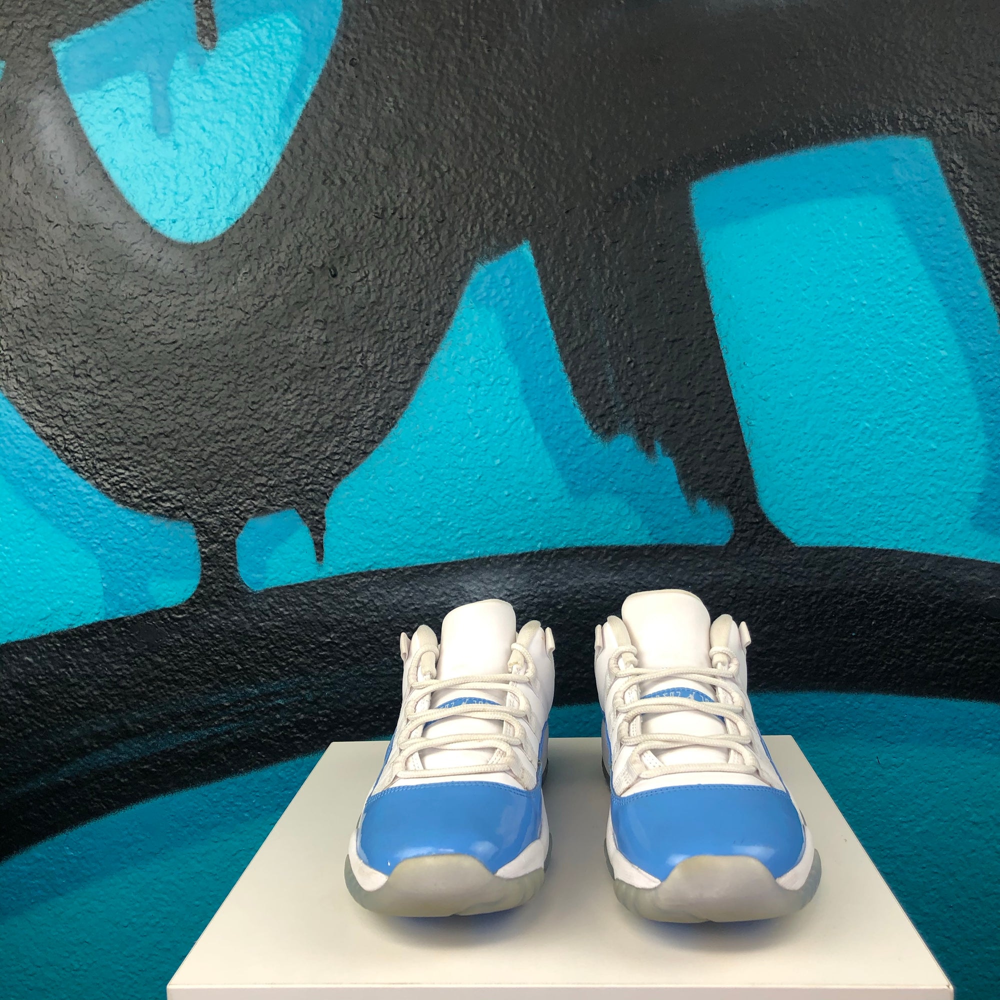 air jordan 11 unc low