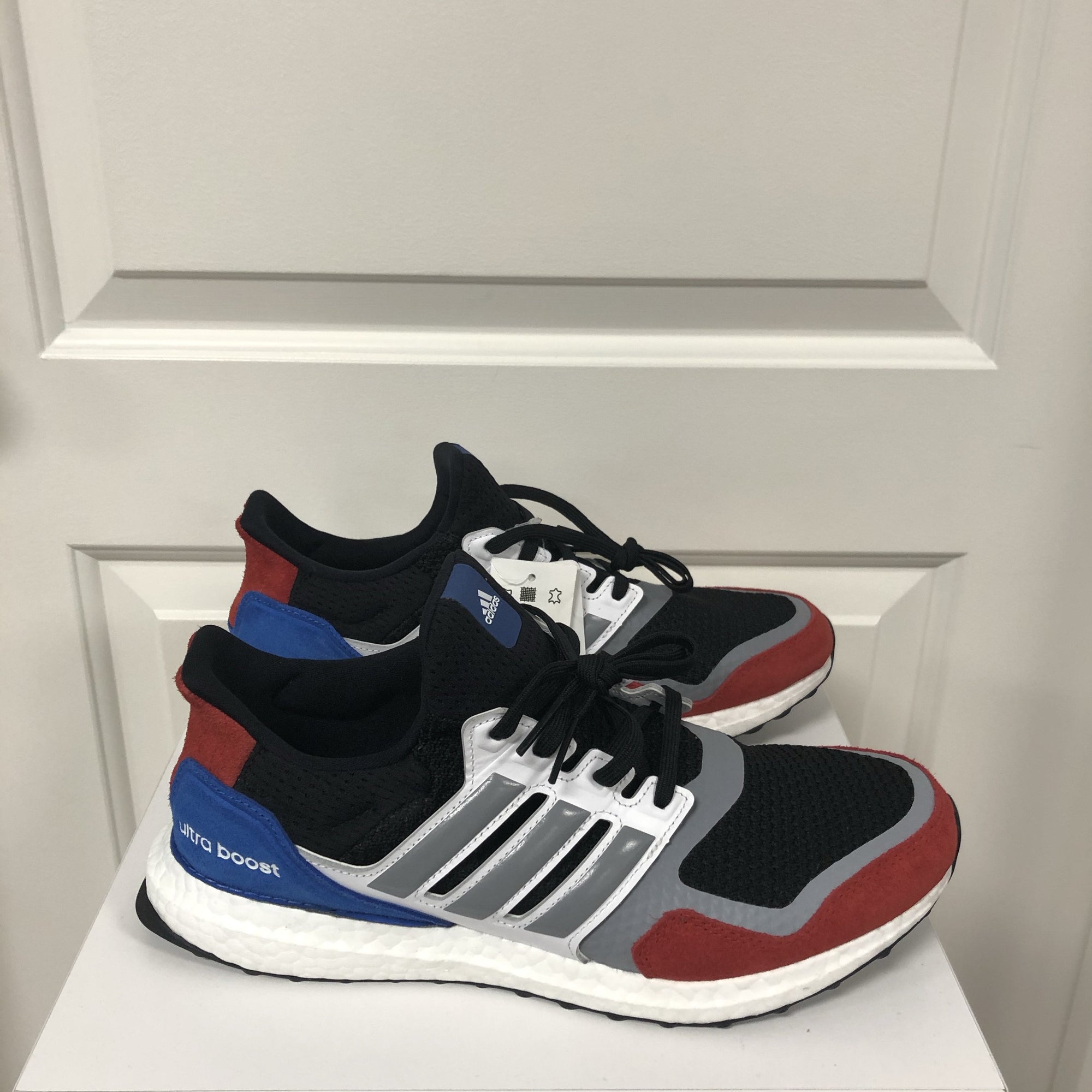 adidas ultra boost black red blue