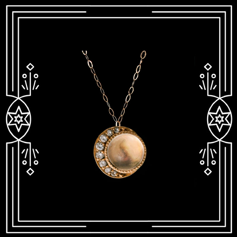 SMALL FULL MOON NECKLACE