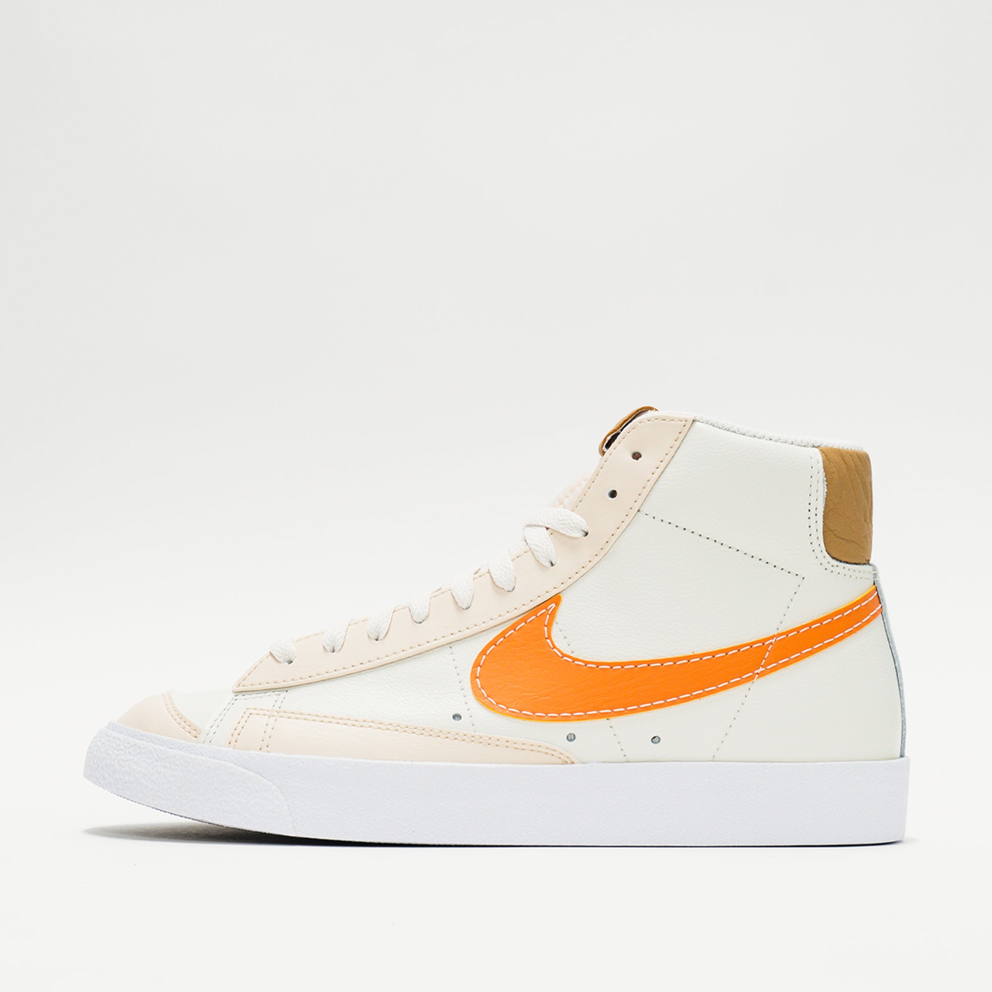 Nike Blazer Mid '77 EMB