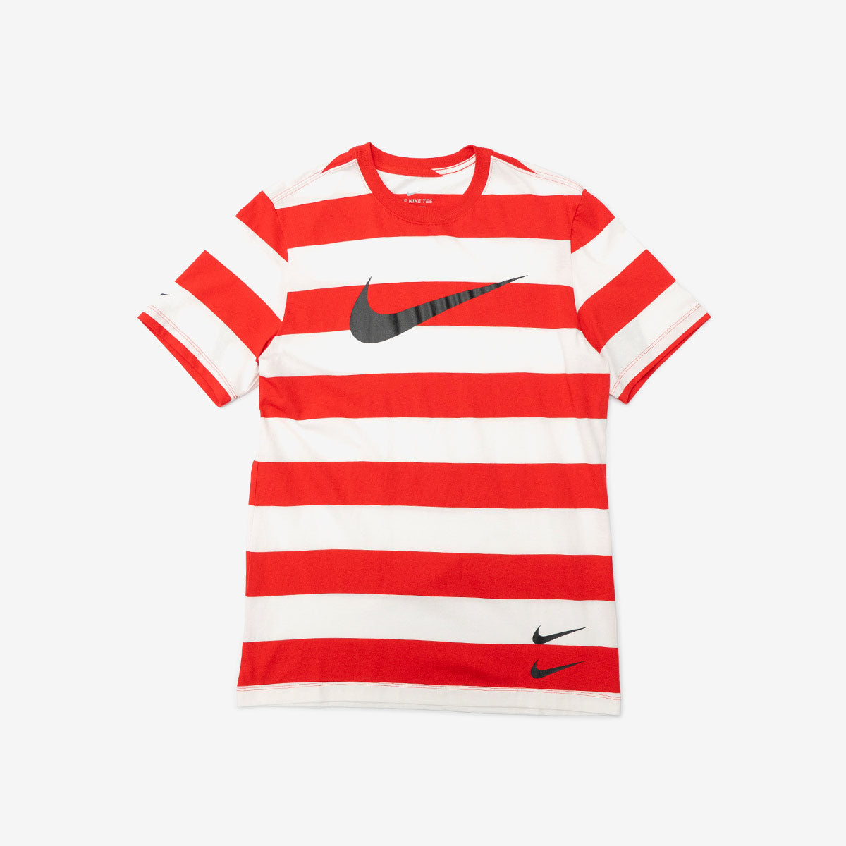 Nike Sportswear Swoosh Tee