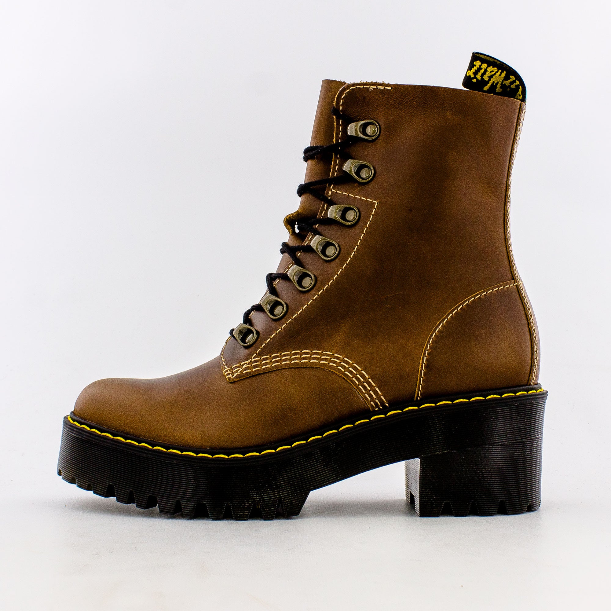 Dr. Martens Leona Vintage Smooth Heel Boot (W)