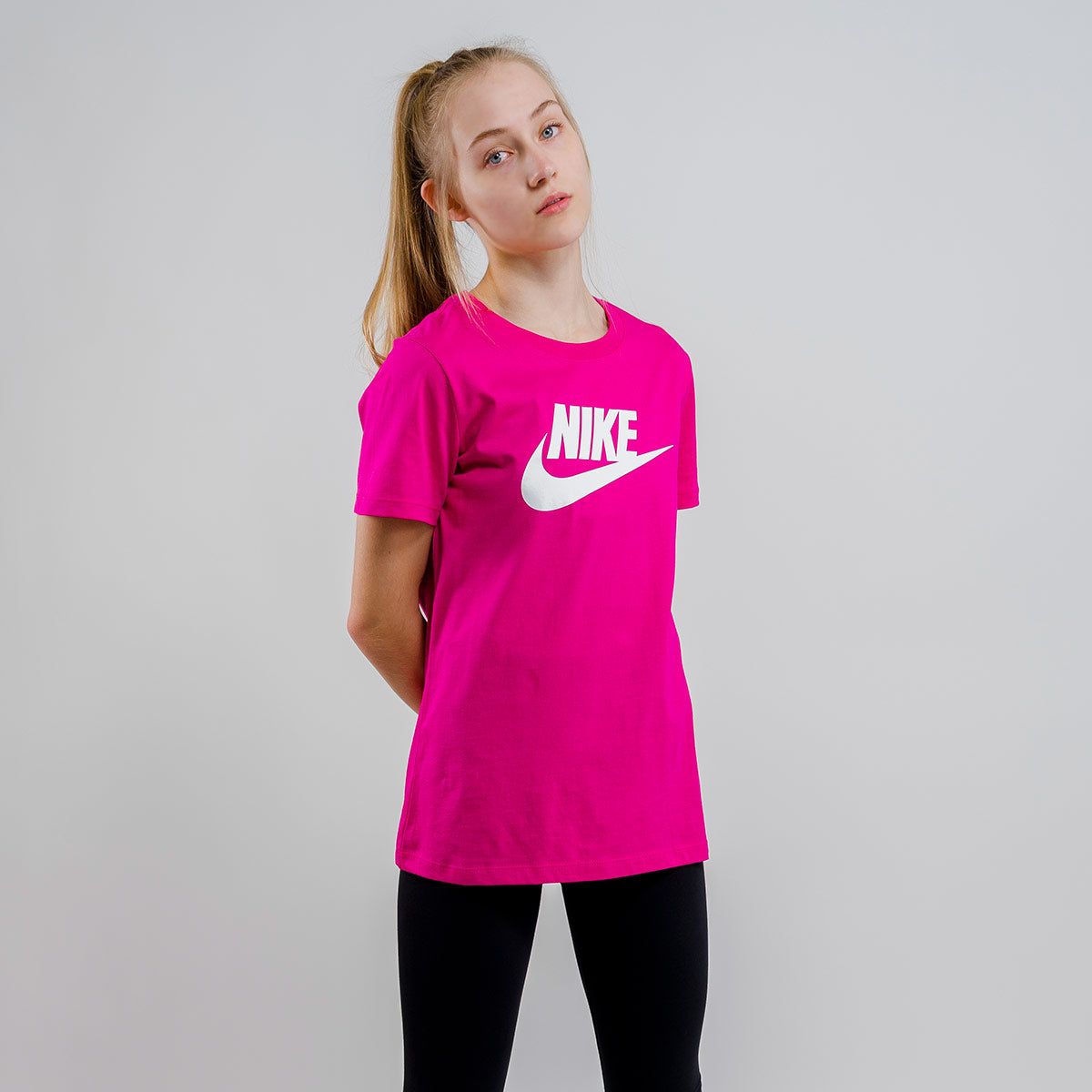 Nike Sportswear Essential T-Shirt