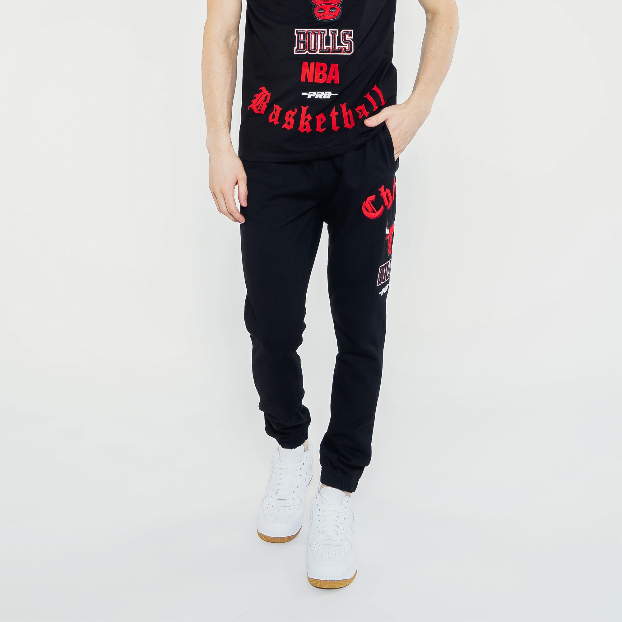 Pro Standard NBA Chicago Bulls Logo Jogger Pant