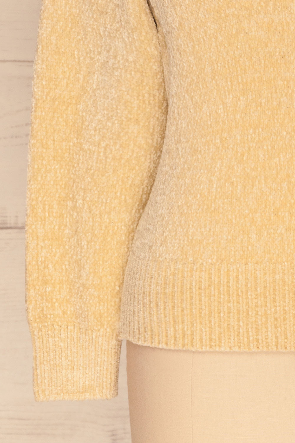 Talsi Beige Velvet Knit Sweater | La petite garçonne