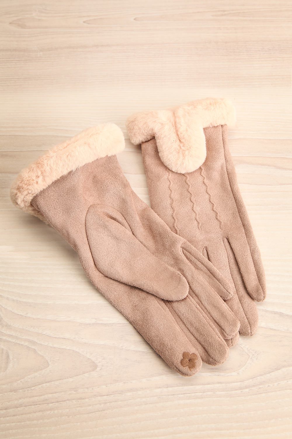faux fur lined gloves
