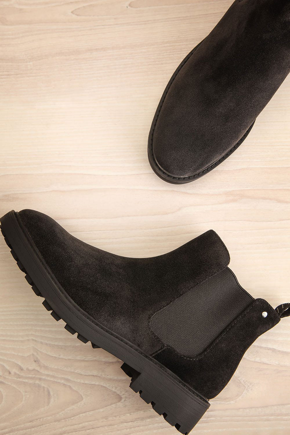 black vegan chelsea boots