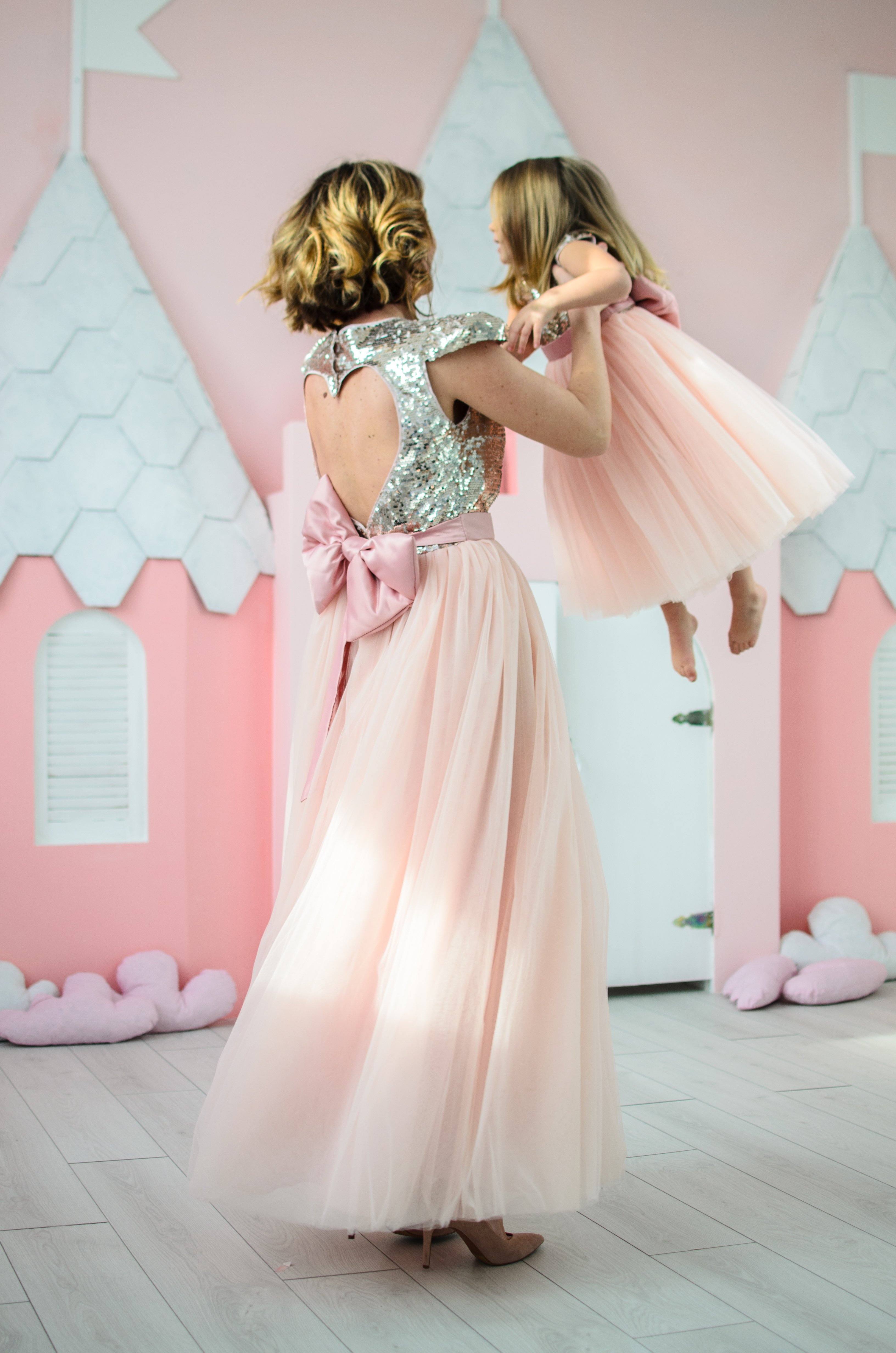 mother daughter outfits for photoshoot