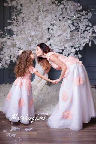 mom and daughter twinning dress