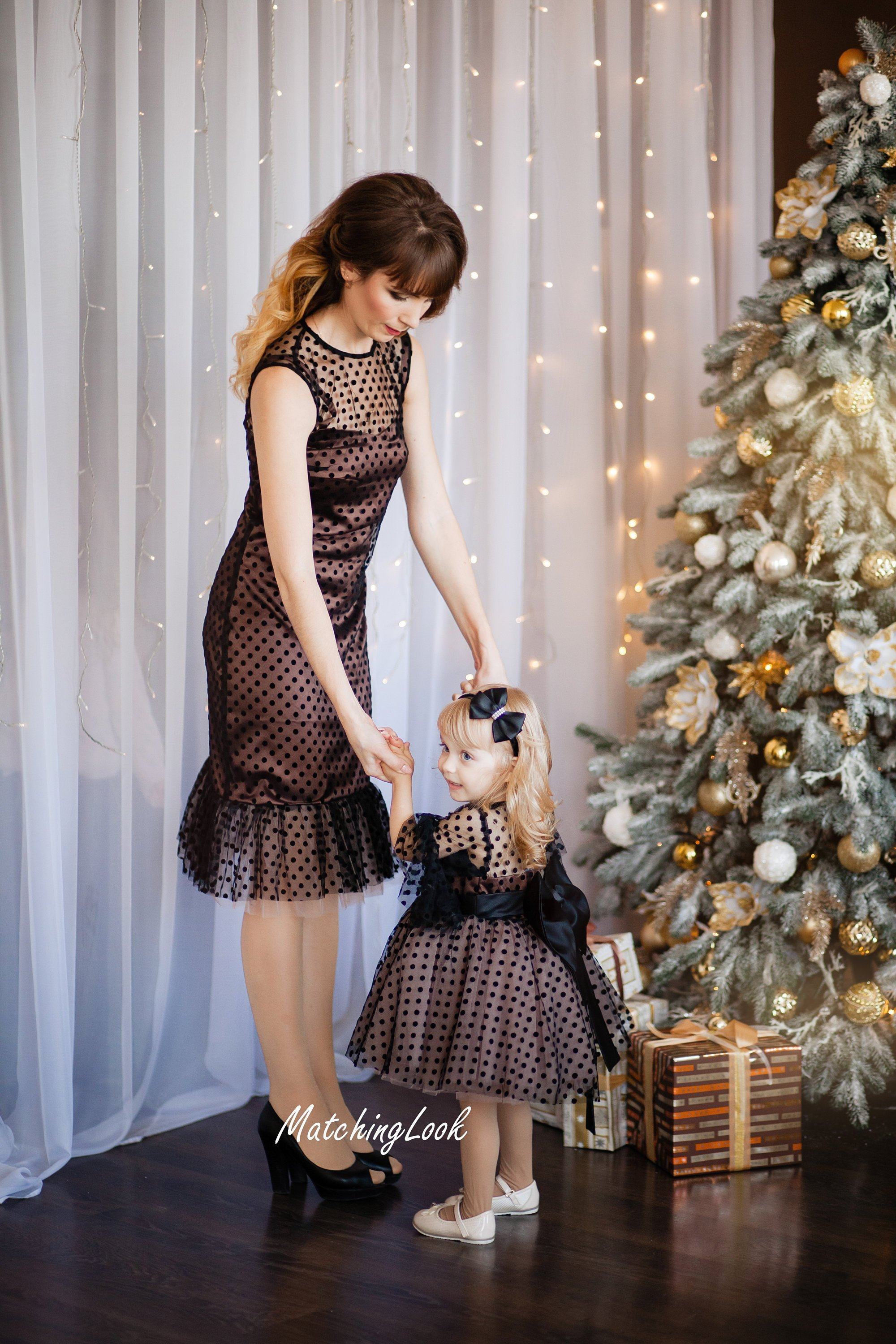 matching christmas dresses for mother and daughter