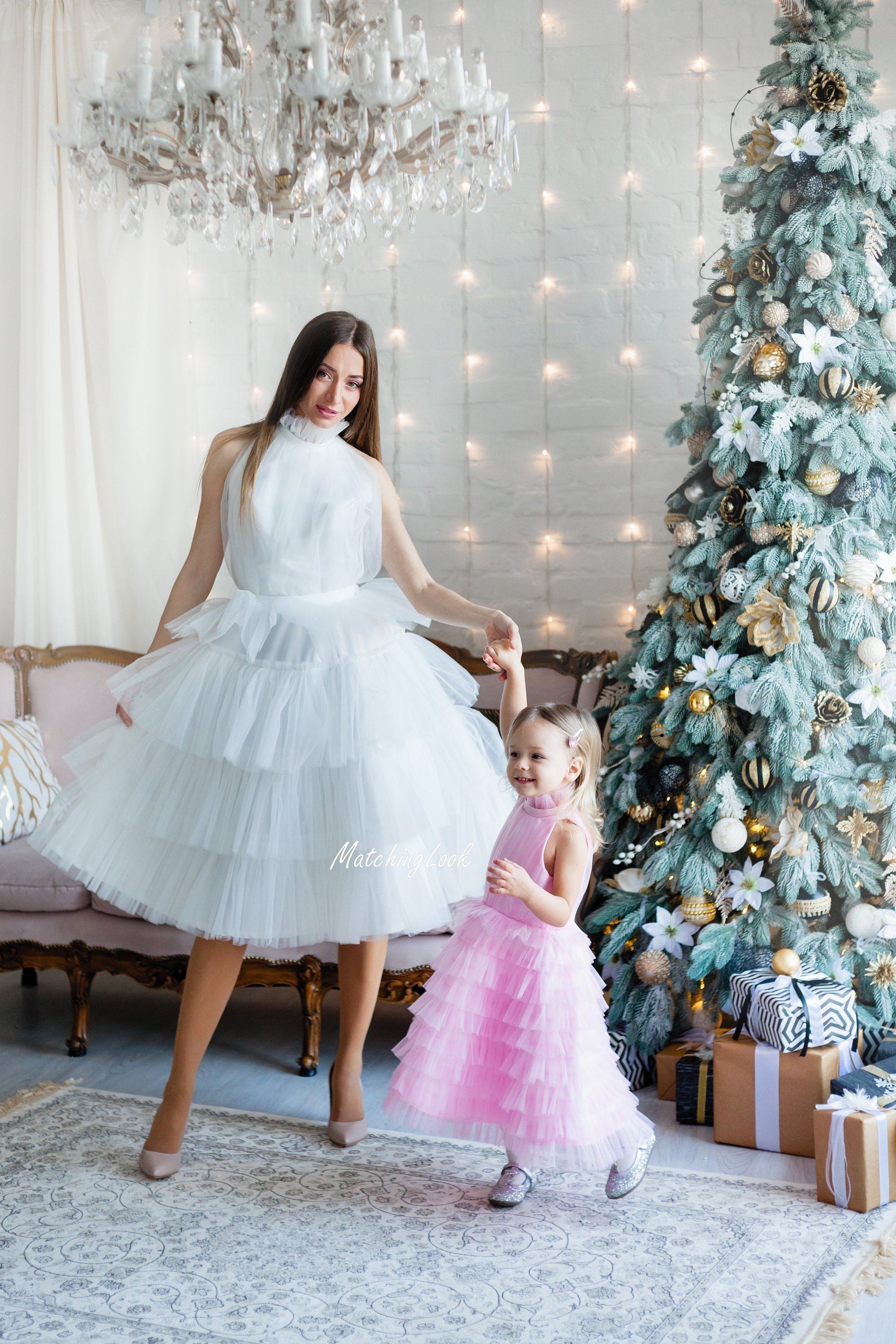 white matching dresses for mom and daughter