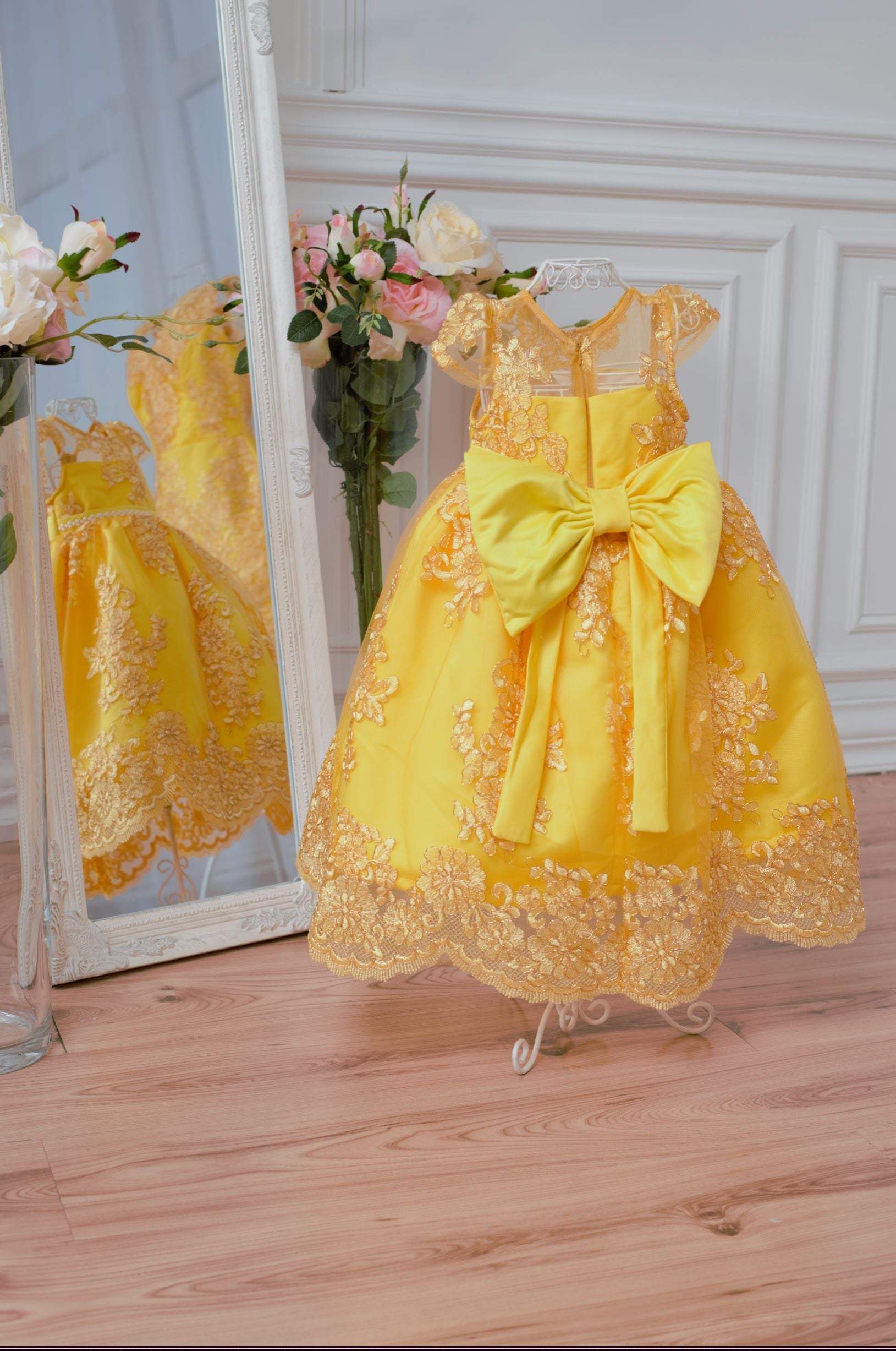 princess gold dress