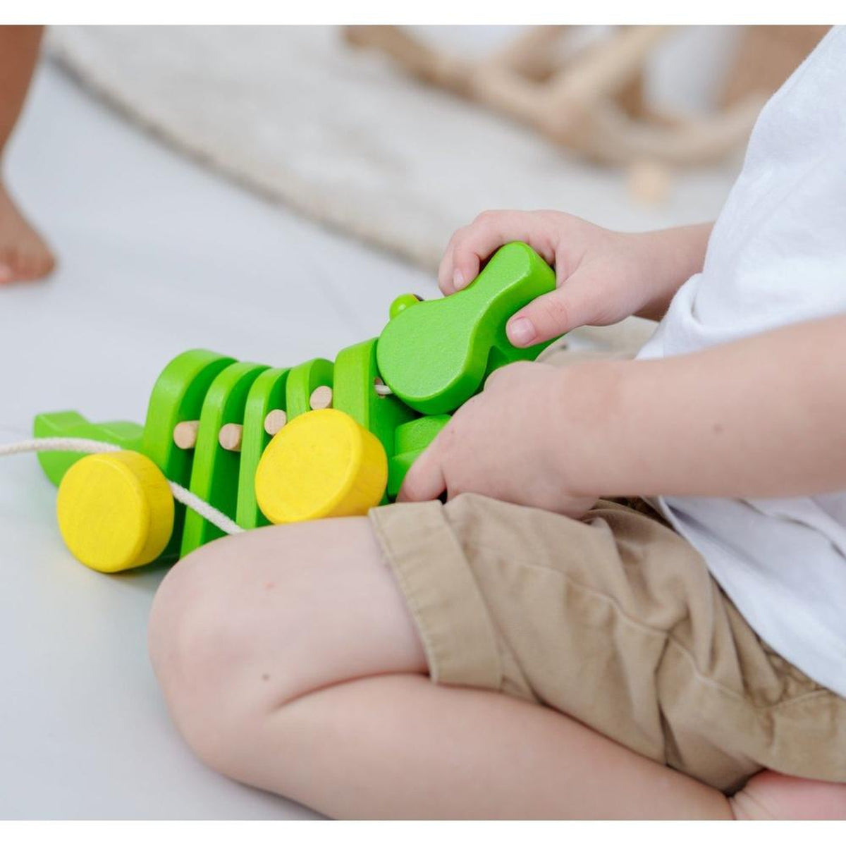 heirloom pull along frog – Dilly Dally Kids