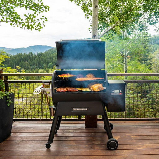 Traeger Timberline (GEN 2) Pellet Grill with Induction Cooktop / WiFIRE  Connectivity / Smart Combustion Technology / Pop-And-Lock Accessory Rail