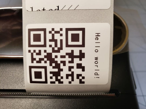 Phomemo m220 business label printing QR code sticker