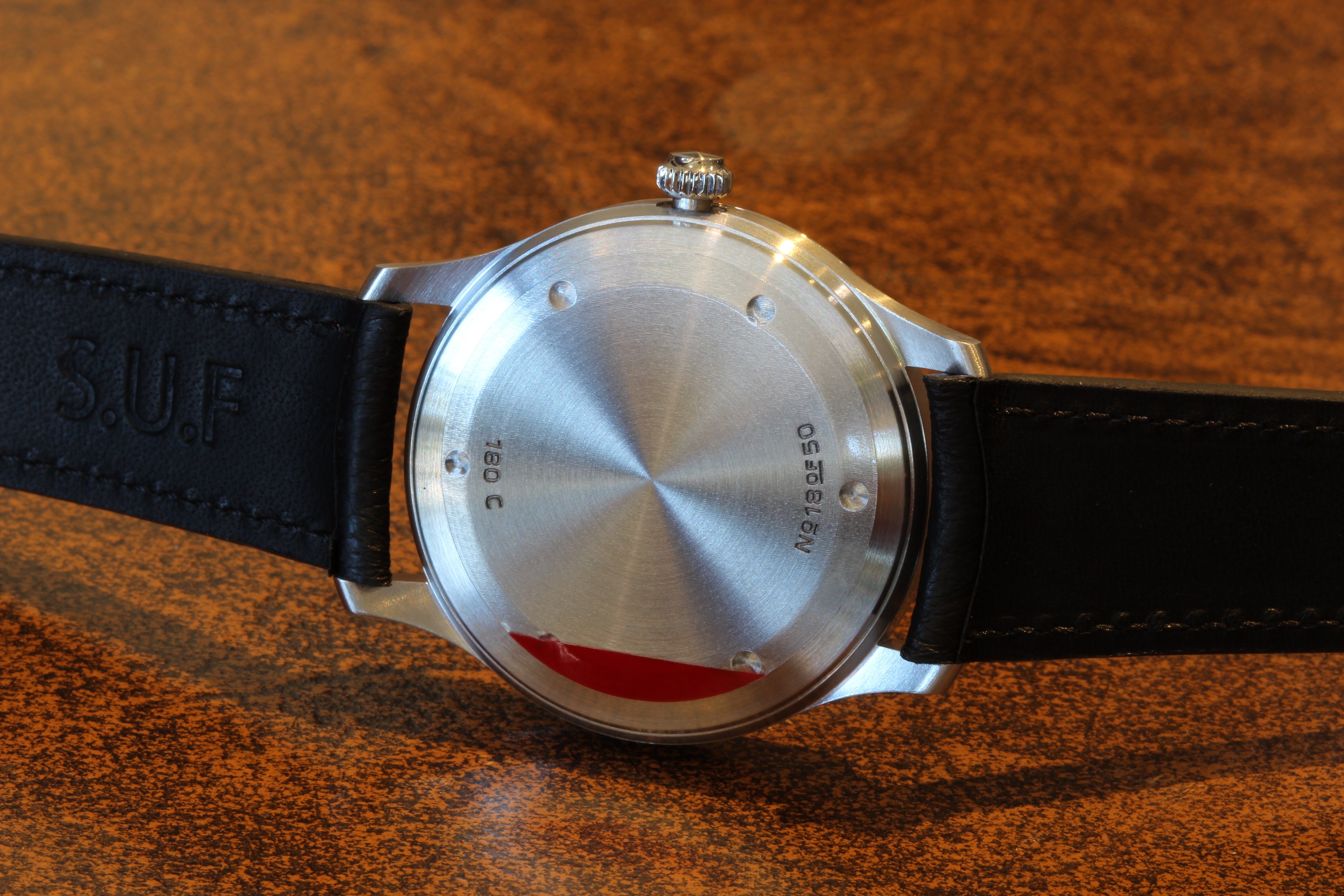 SUF Helsinki "180" C 38.7mm Red dial Ltd Edition Field watch on strap