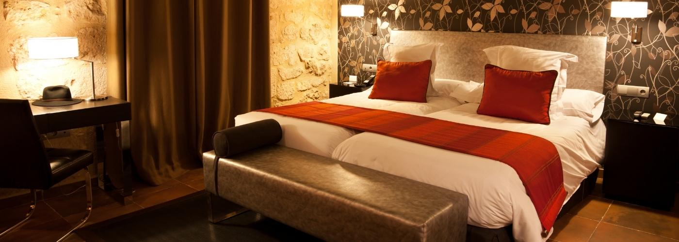 4 luxury hotel bedroom ideas | Reinforced Beds