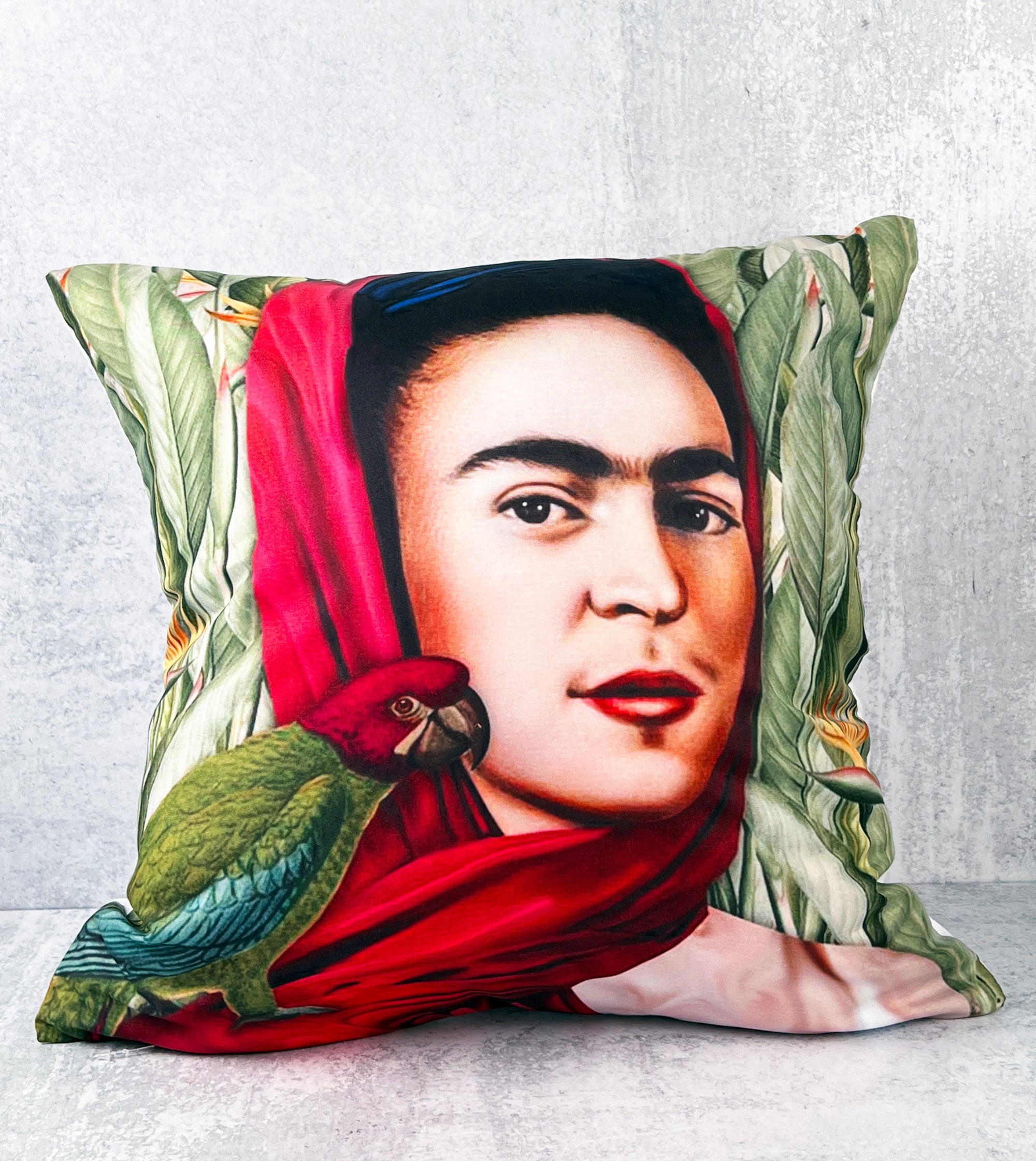 Frida Kahlo decorative throw pillow, decorative cushion. Viva la vida!  Cover and Insert. - AmigoBilingue