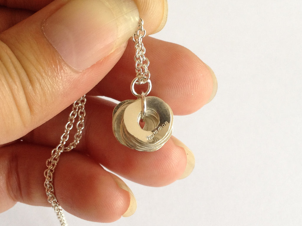 Silver Hammered Round Discs Necklace by Fiona DeMarco Etsy Shop