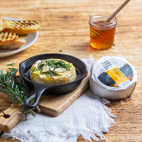 Rosemary, Garlic & crispy bread