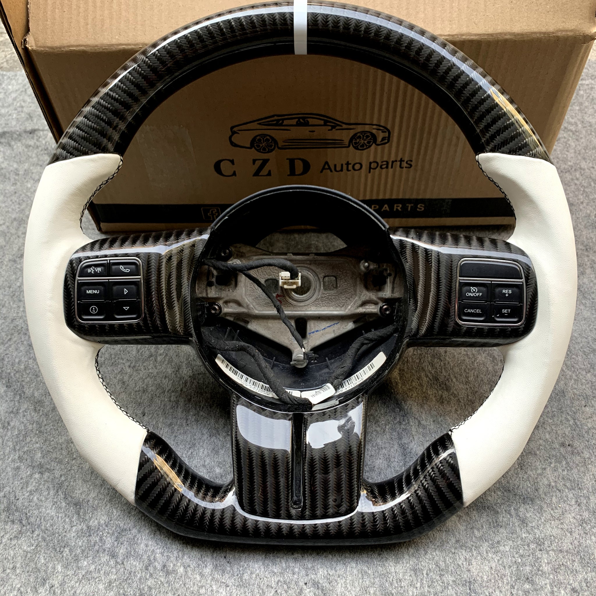 CZD 2011-2018 Jeep Wrangler JK steering wheel with 4x4 carbon Fiber – CZD  Autoparts