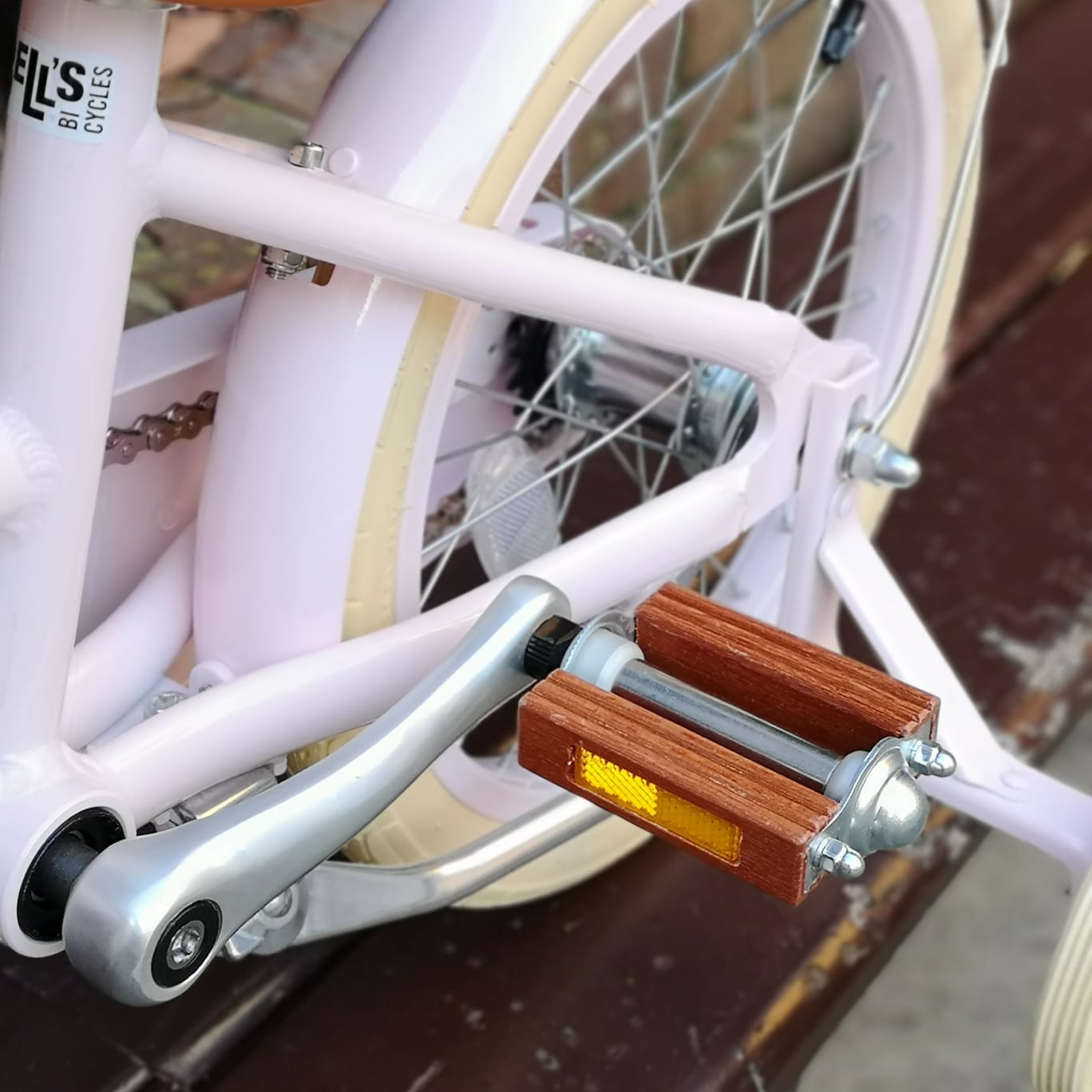 Banwood 16" pedal bike pink
