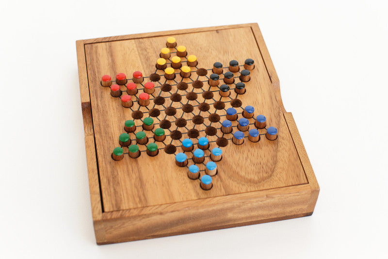 Play Free Chinese Checkers Online