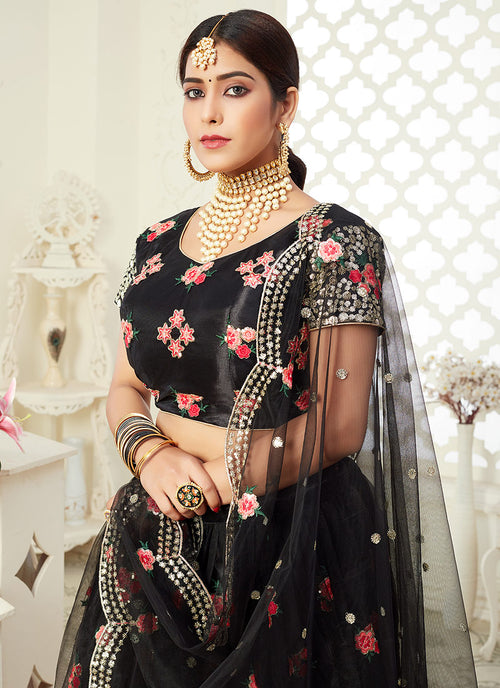 Add These Bollywood Approved Black Lehengas To Your Wardrobe This Wedding  Season