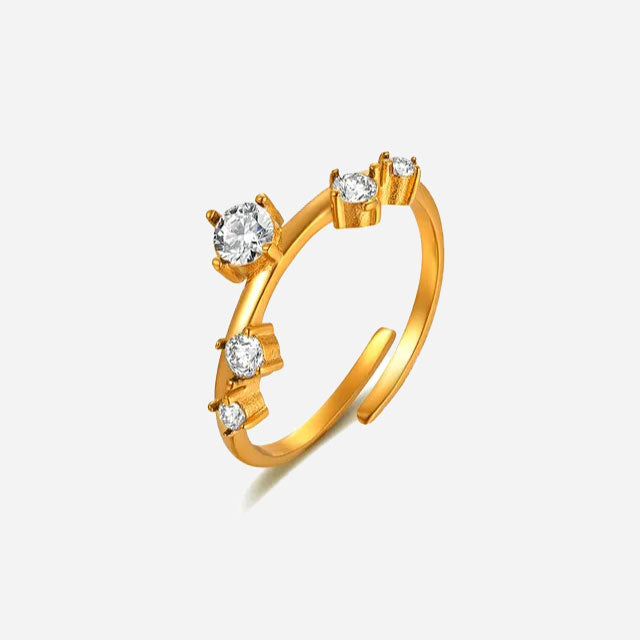 Se Small Zirkonia Sparkle Ring 18K Guldbelagt hos Callisto Jewellery