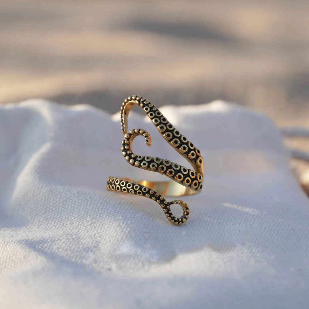 Se Sea Ring 18K Guldbelagt hos Callisto Jewellery