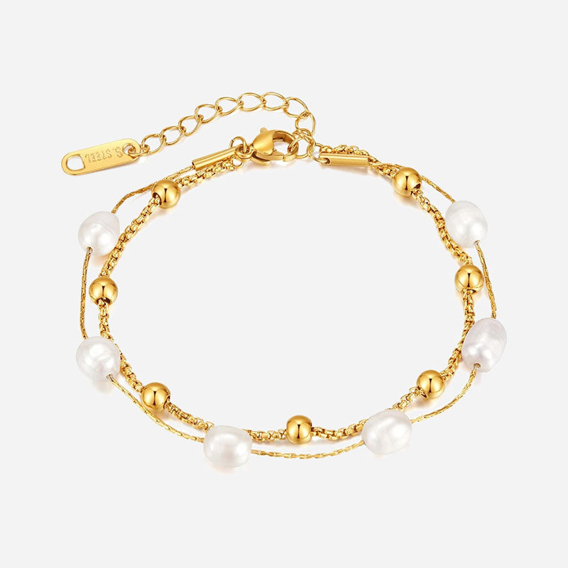 Se Natural Pearl Layer Armbånd 18K Guldbelagt hos Callisto Jewellery