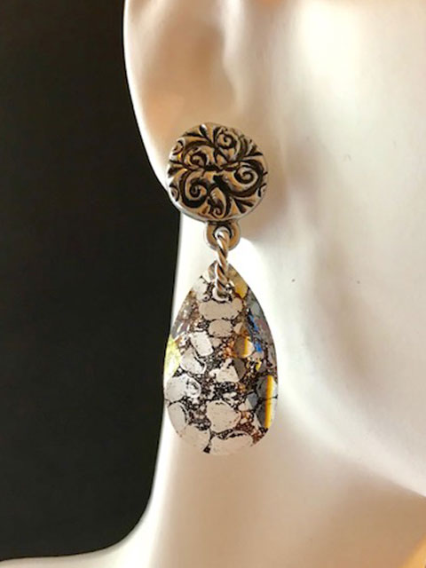 Silver flower black/clear crystal earrings