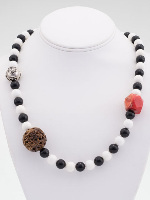 Black & white three focal bead necklace