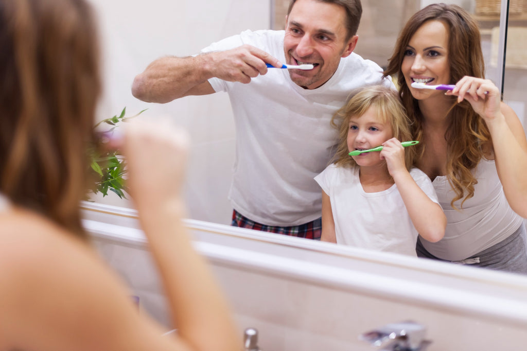 fluoride-water-filter-brushing-teeth