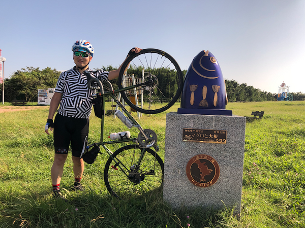 Yasui Naohiko in Japan in RedWhite Long Distance Bibshorts