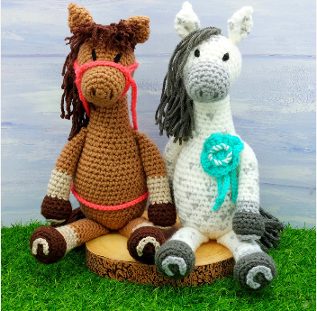 crochet horses