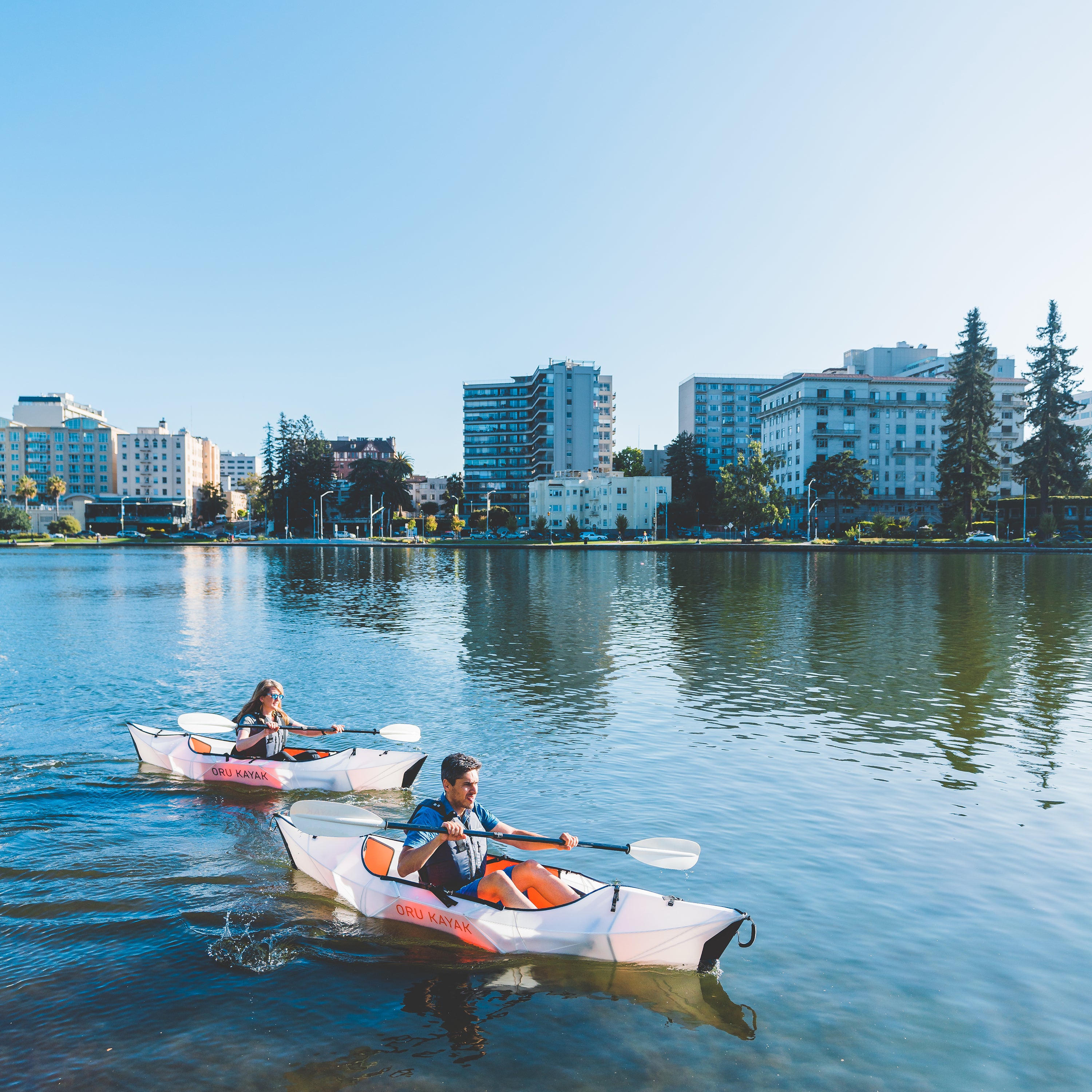 2 people kayaking on their inlet kayak 