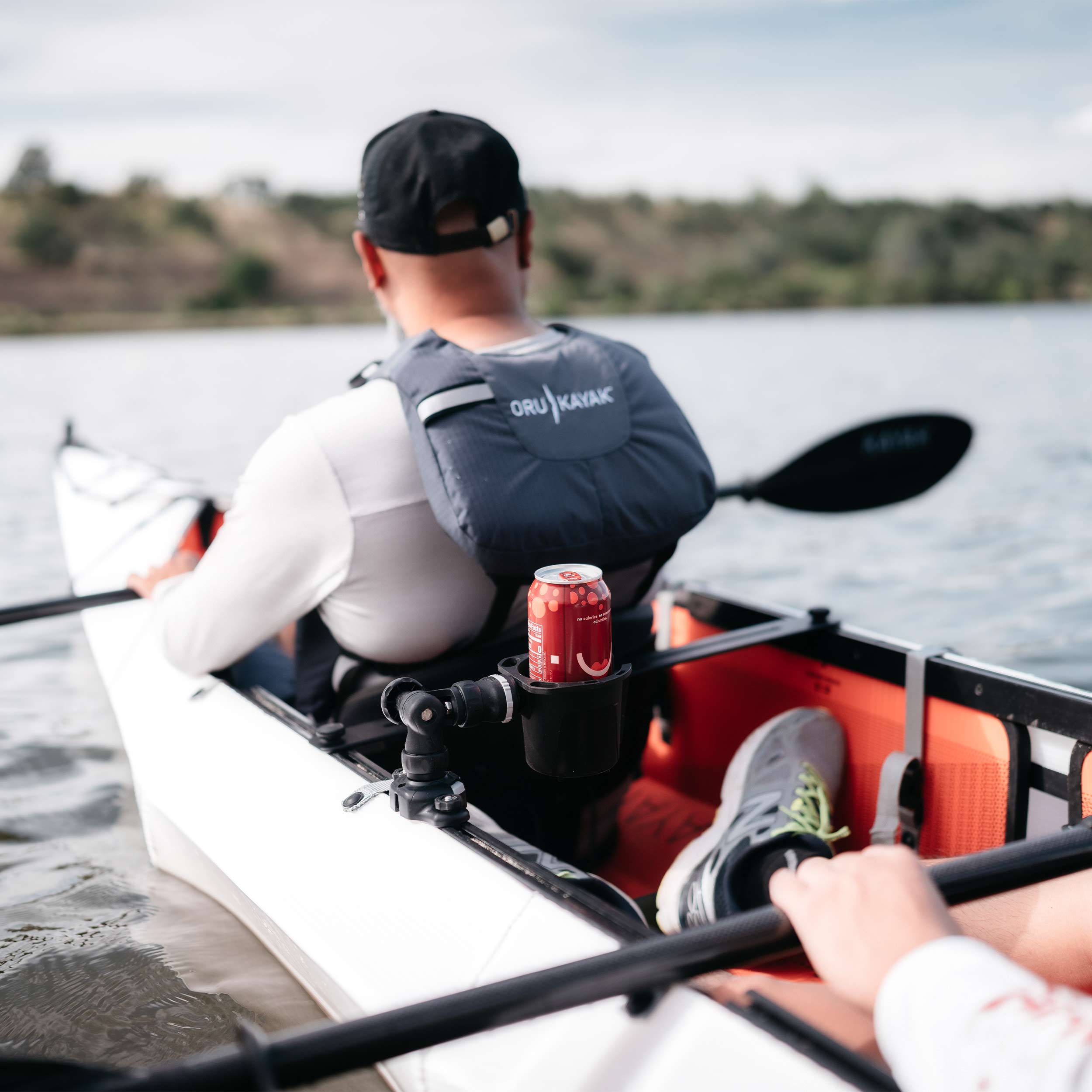 Portable Floating Arm Rest with 2 Cup Holders