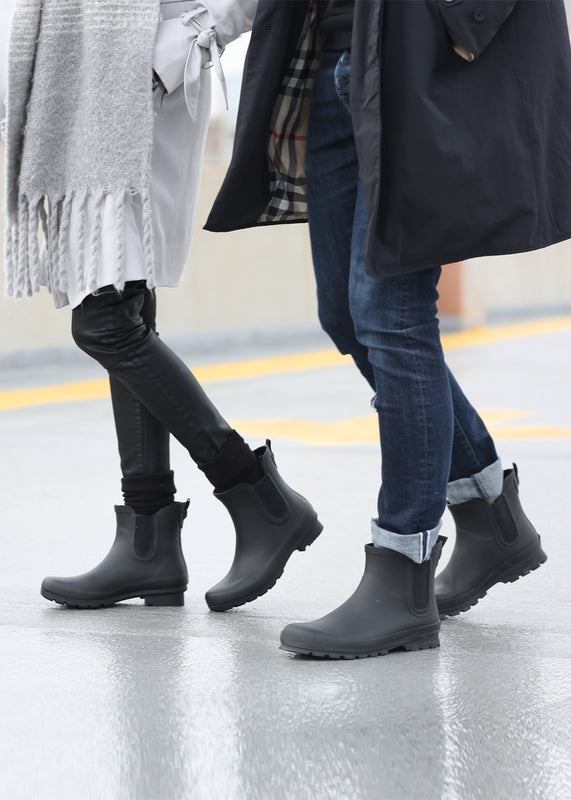 womens gray rain boots