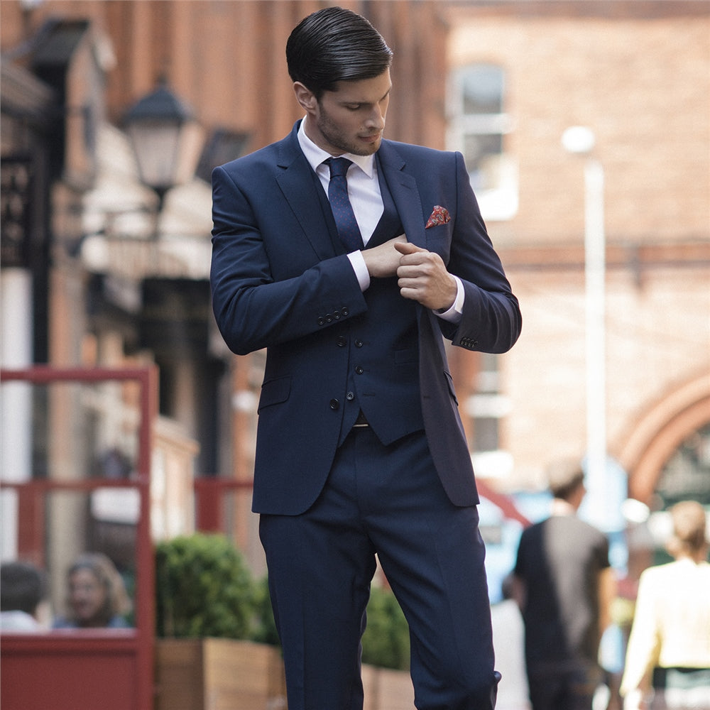 To Travel Serenely, Travel Light | Choose the Best Travel Suit Jacket ...