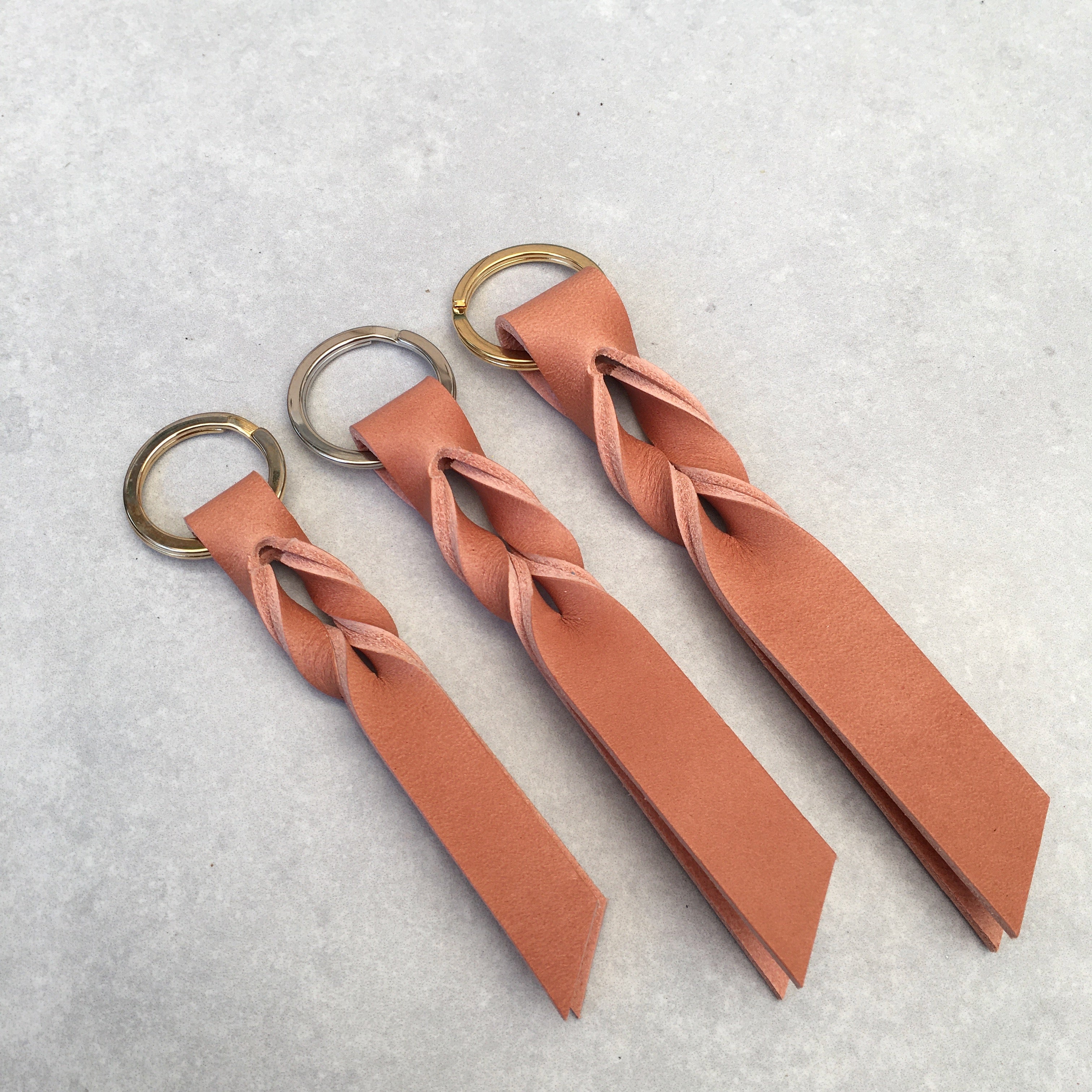 Handmade Twist Leather Keyring - Various Colours – Miller and Jeeves